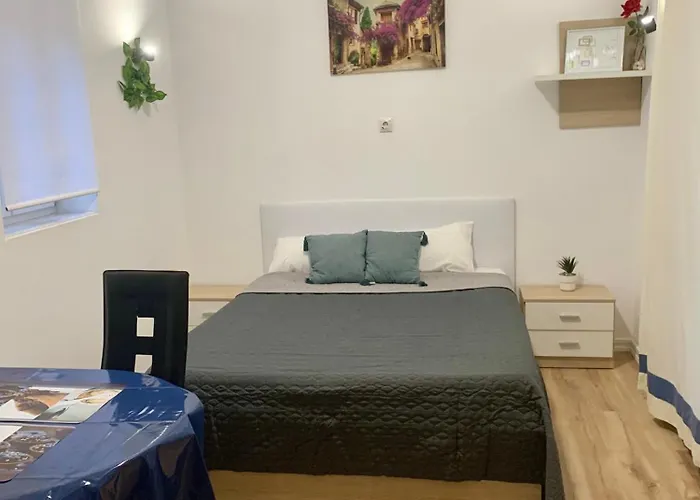 Apartament Rumar Con Terraza